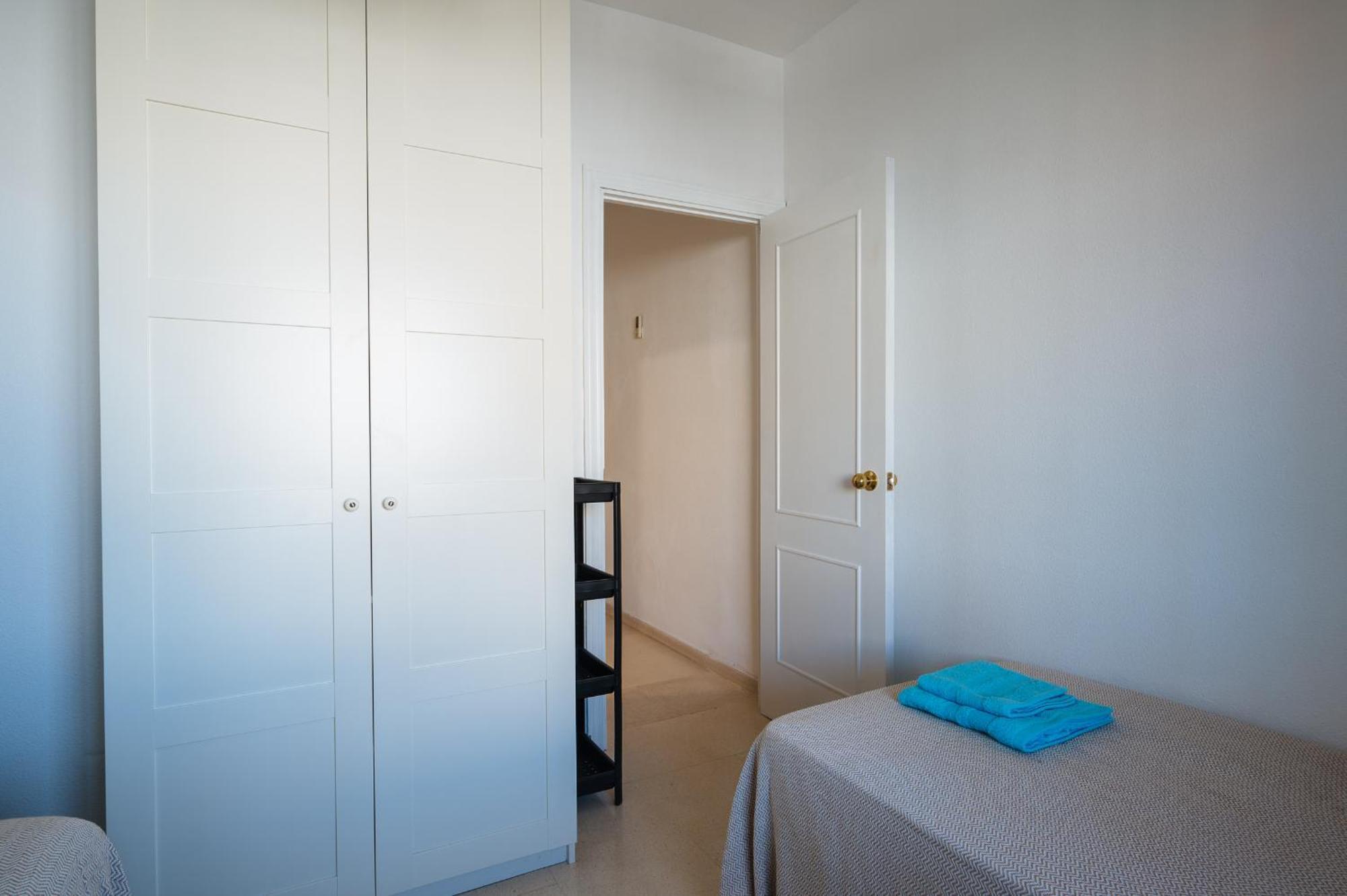 Piso Familiar Virgen Del Rocio Appartement Sevilla Buitenkant foto