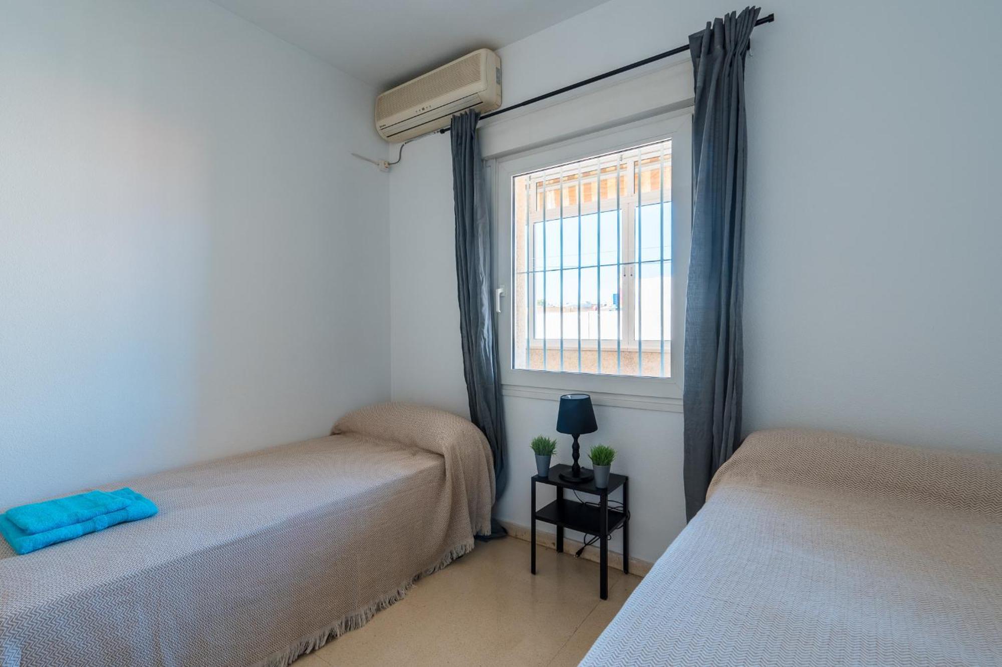 Piso Familiar Virgen Del Rocio Appartement Sevilla Buitenkant foto