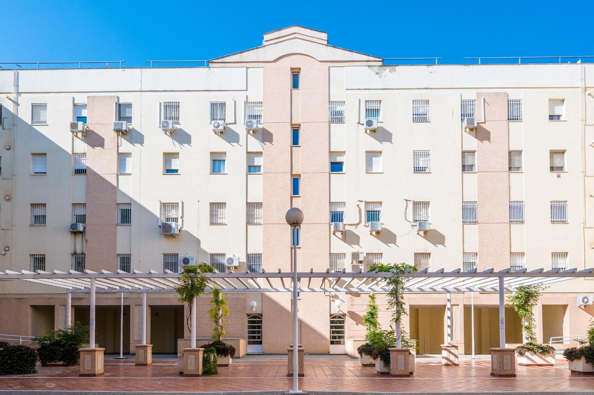 Piso Familiar Virgen Del Rocio Appartement Sevilla Buitenkant foto