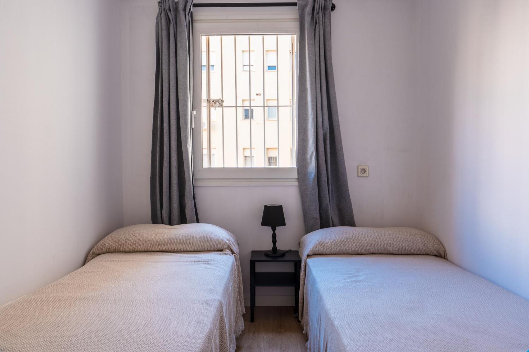 Piso Familiar Virgen Del Rocio Appartement Sevilla Buitenkant foto