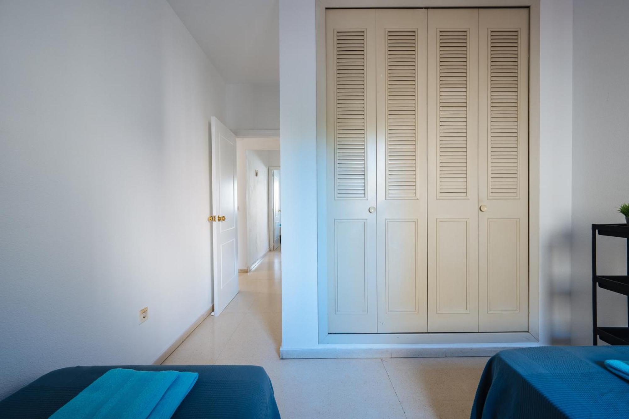 Piso Familiar Virgen Del Rocio Appartement Sevilla Buitenkant foto