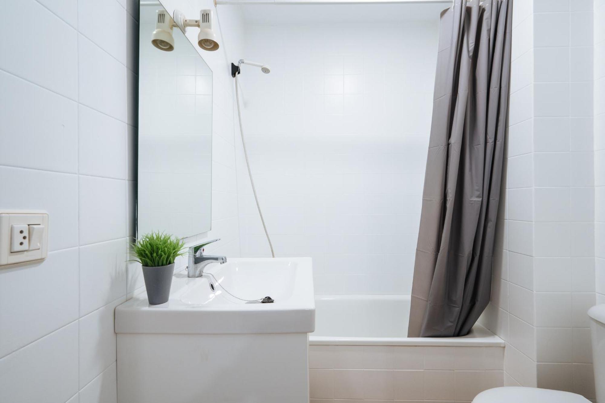 Piso Familiar Virgen Del Rocio Appartement Sevilla Buitenkant foto